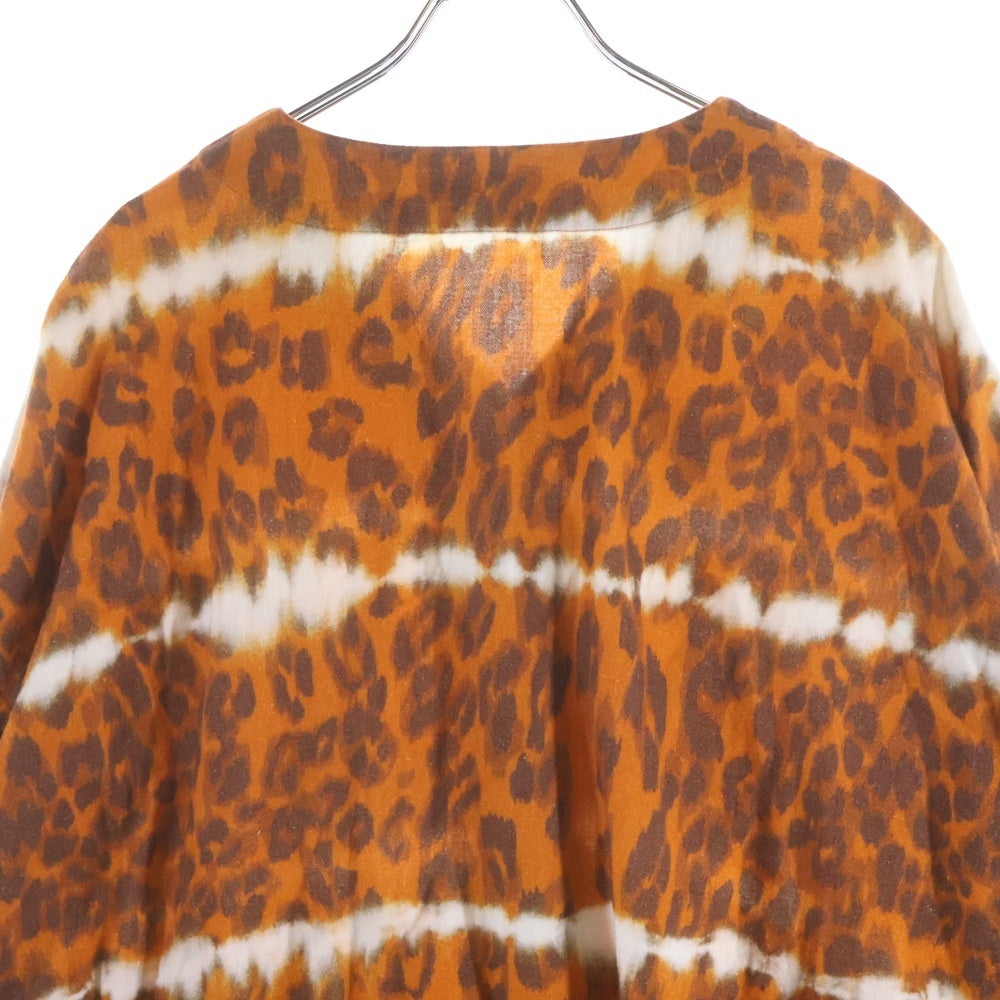 Acne Studios(アクネ ストゥディオズ) ノーカラー レオパード総柄 長袖シャツ オレンジ CB0037