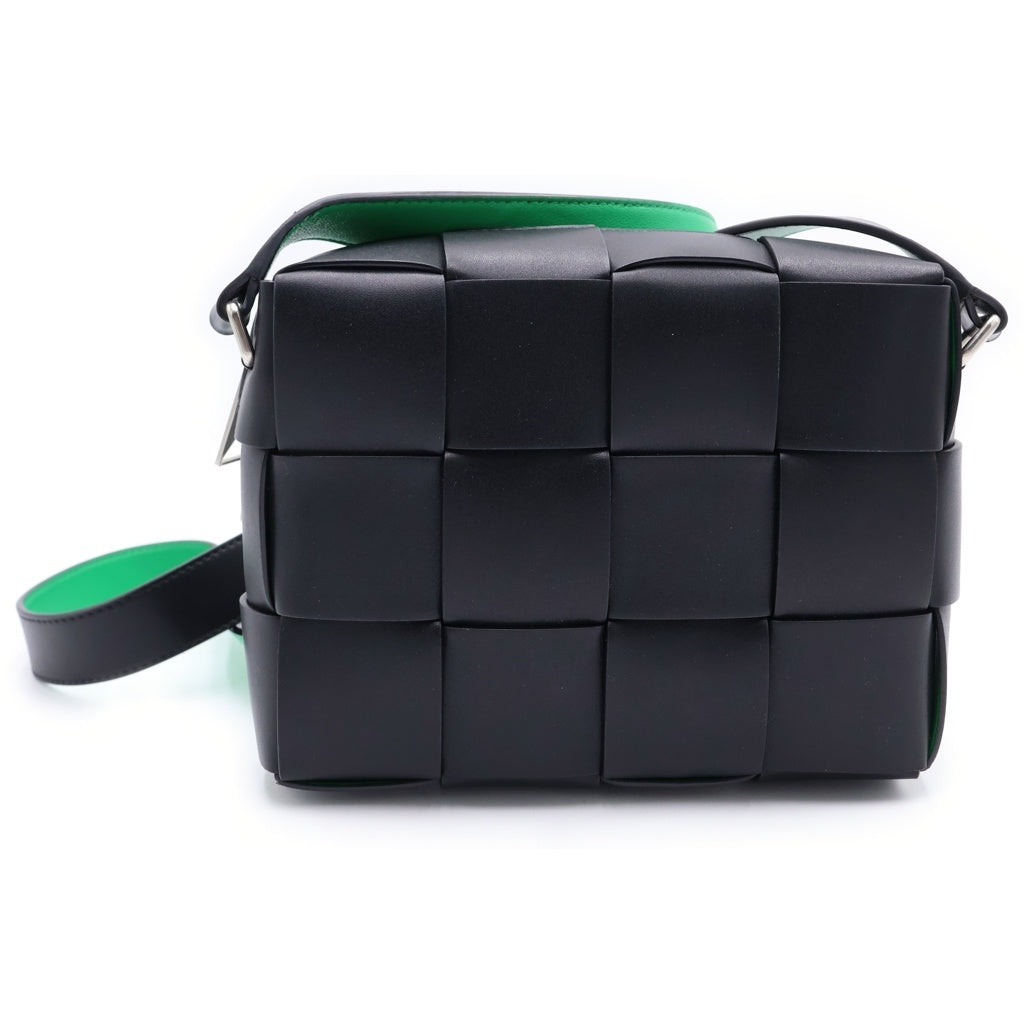 BOTTEGA VENETA(ボッテガヴェネタ) カセット カメラ ショルダーバッグ ブラック/グリーン