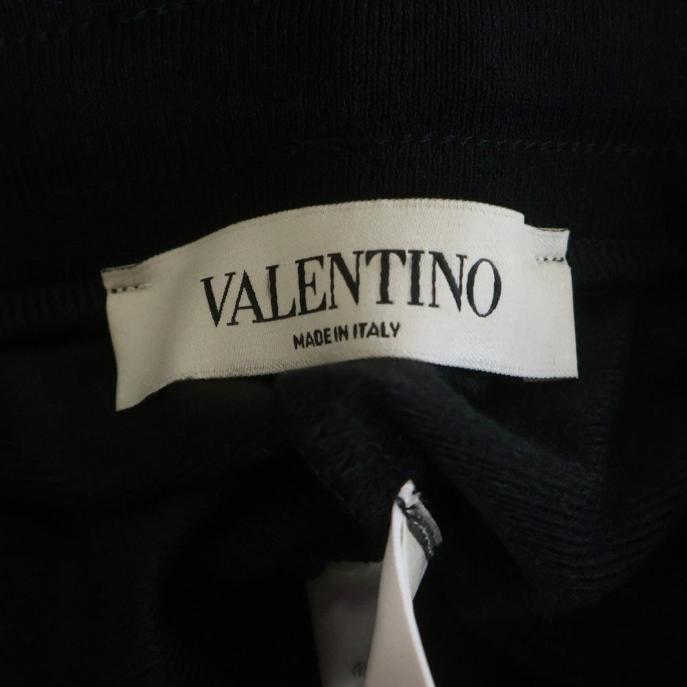 VALENTINO(ヴァレンティノ) バックロゴデザイン トラックパンツ ジョガーパンツ ブラック QB3MD00G49P