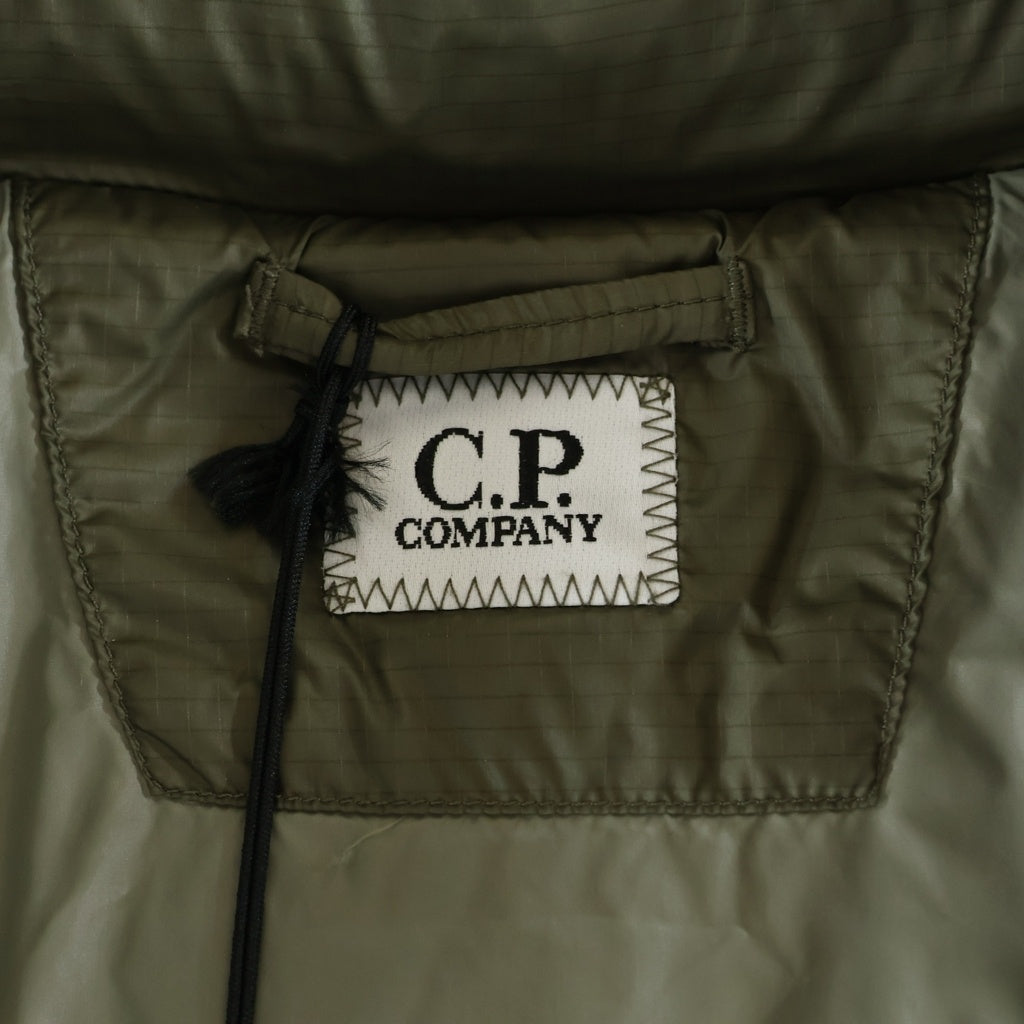 C.P. Company(シーピーカンパニー) D.D. Shell フード付き ダウンジャケット 中綿ジャケット カーキ 19CMOW191A