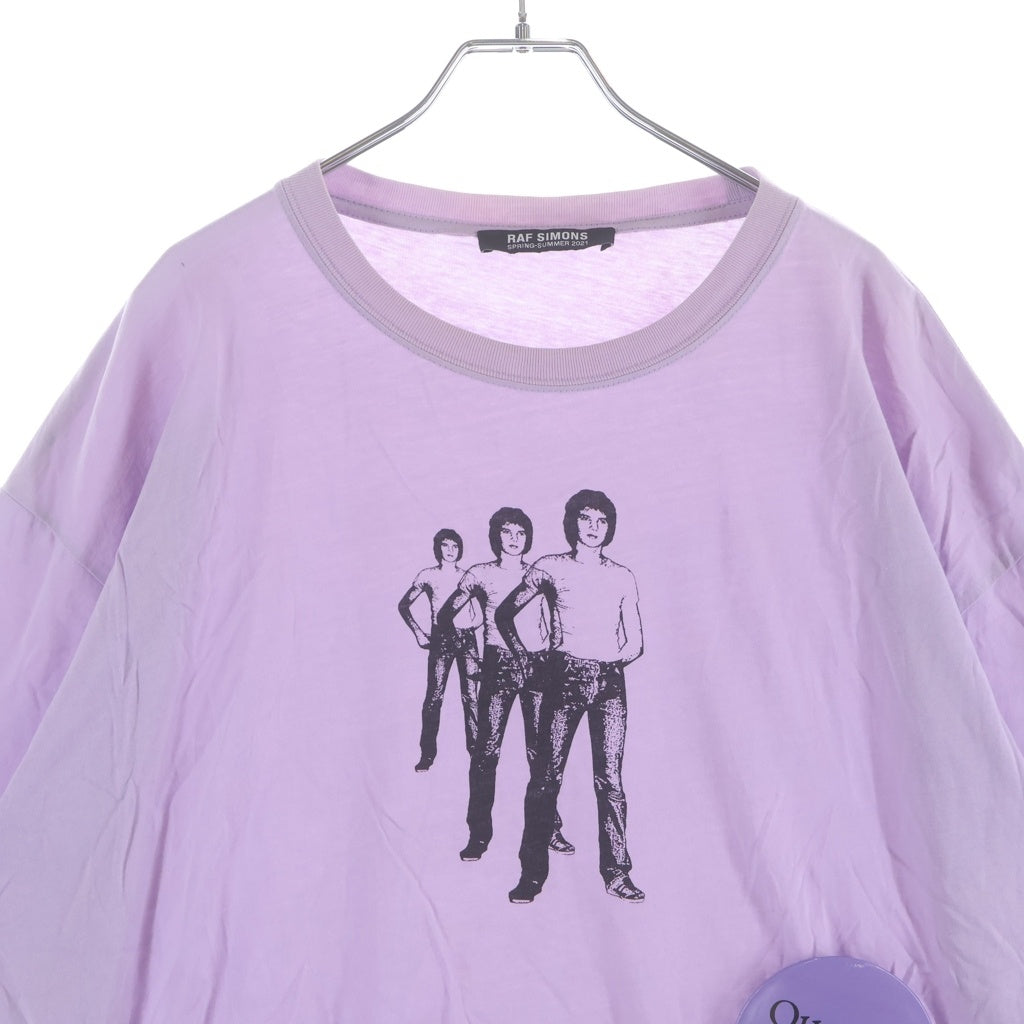 RAF SIMONS(ラフシモンズ) Question Everything T-shirt フロントグラフィック缶バッチ付き 半袖Tシャツ カットソー パープル 918214