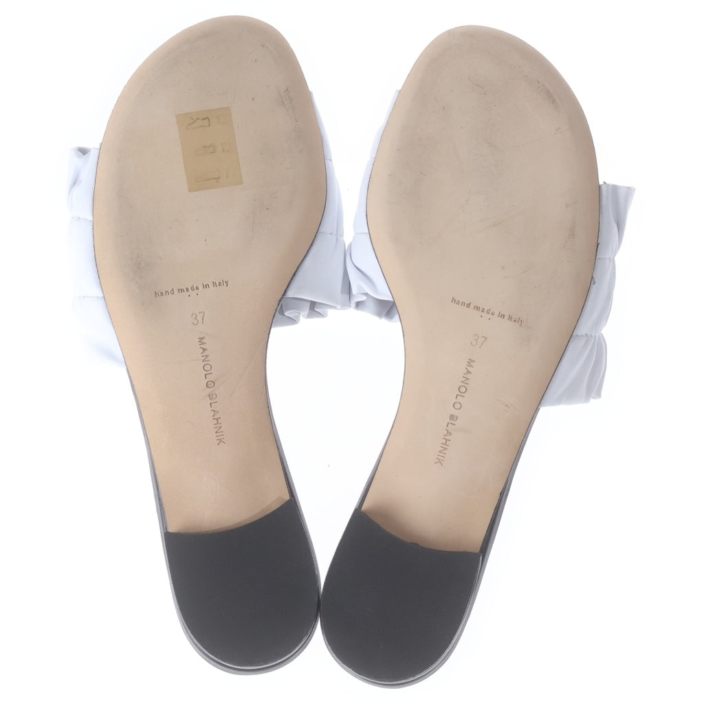 MANOLO BLAHNIK(マノロブラニク) 22SS RUFAS ギャザー フラットサンダル ブラック/ホワイト レディース