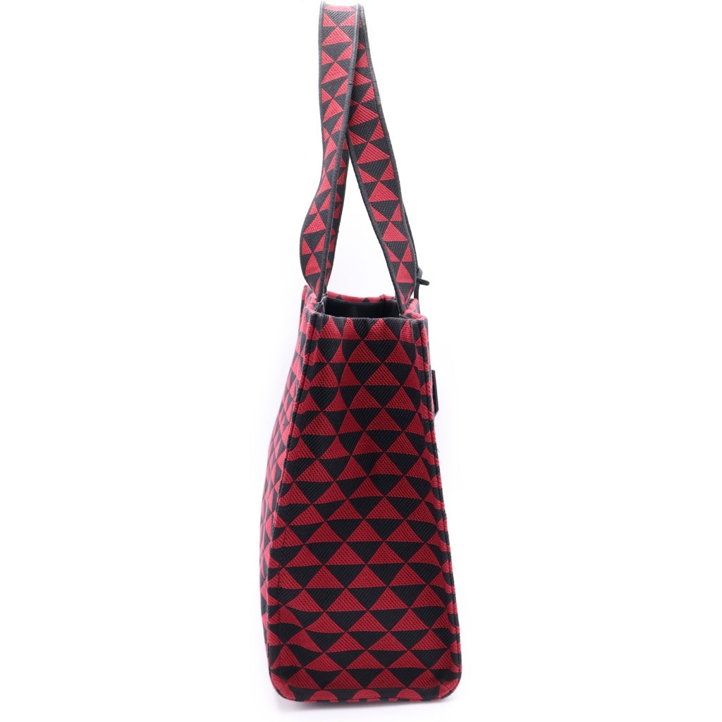 PRADA(プラダ) トライアングルロゴプレート キャンバストートバッグ レッド/ブラック レディース