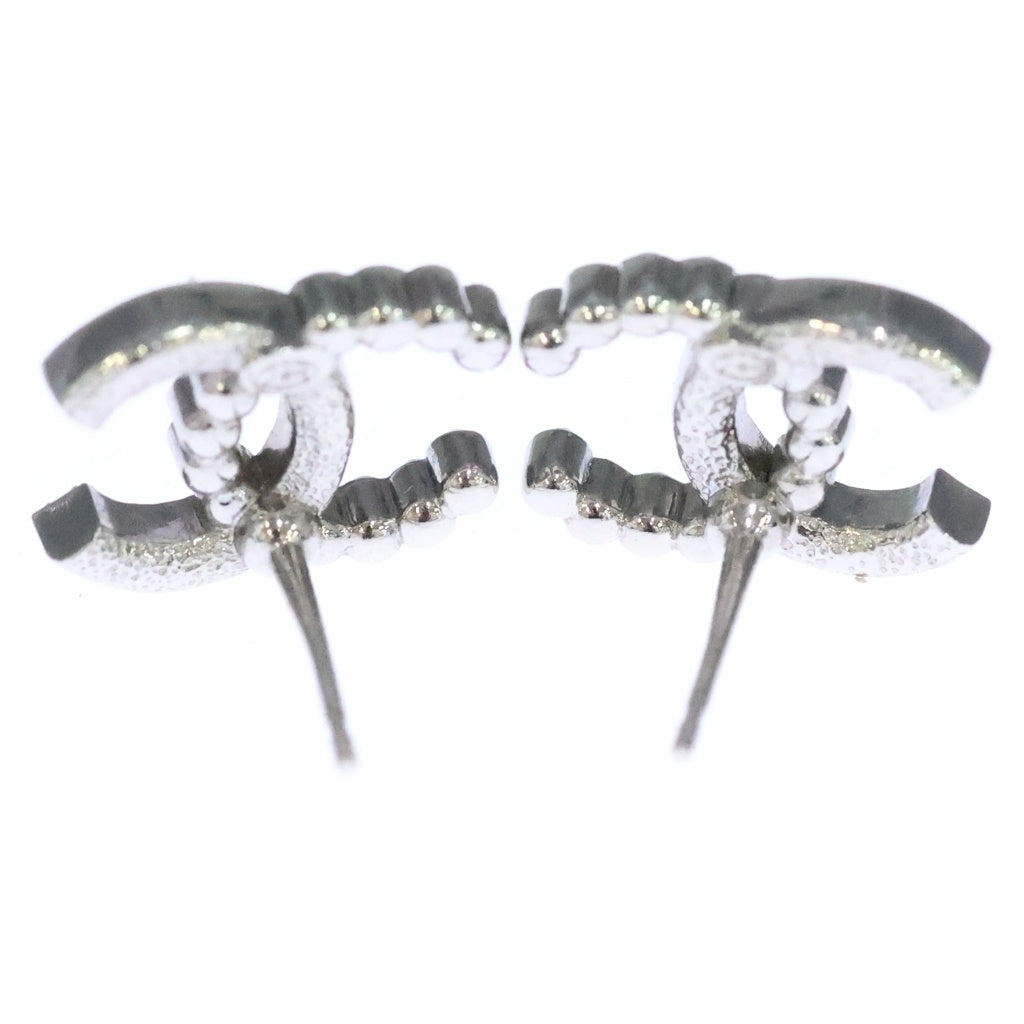 CHANEL(シャネル) ココマーク スタッドピアス ストラス コスチュームパール ホワイト/シルバー ABD478 B16782 NY391 レディース