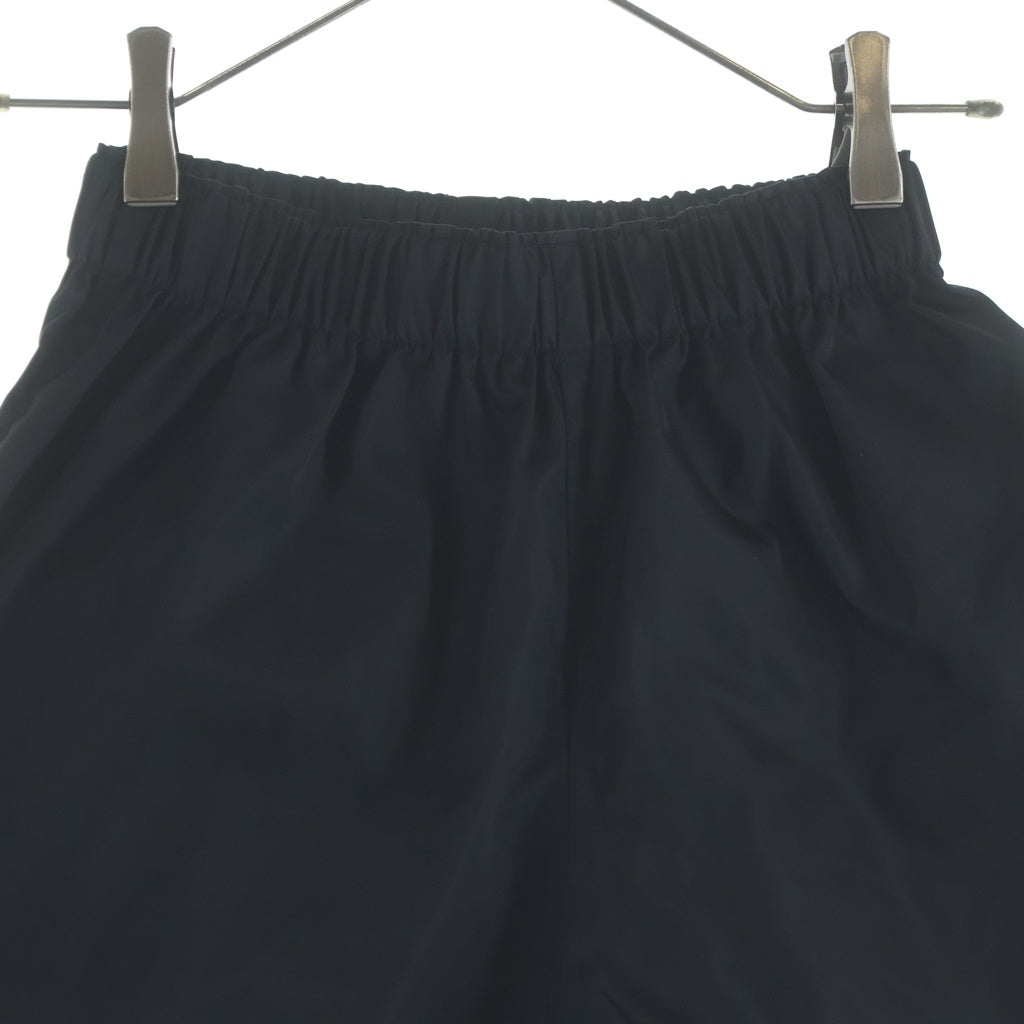 PRADA(プラダ) トライアングルロゴプレートナイロンショーツ レディース ブラック 22C757 S231 1WQ8