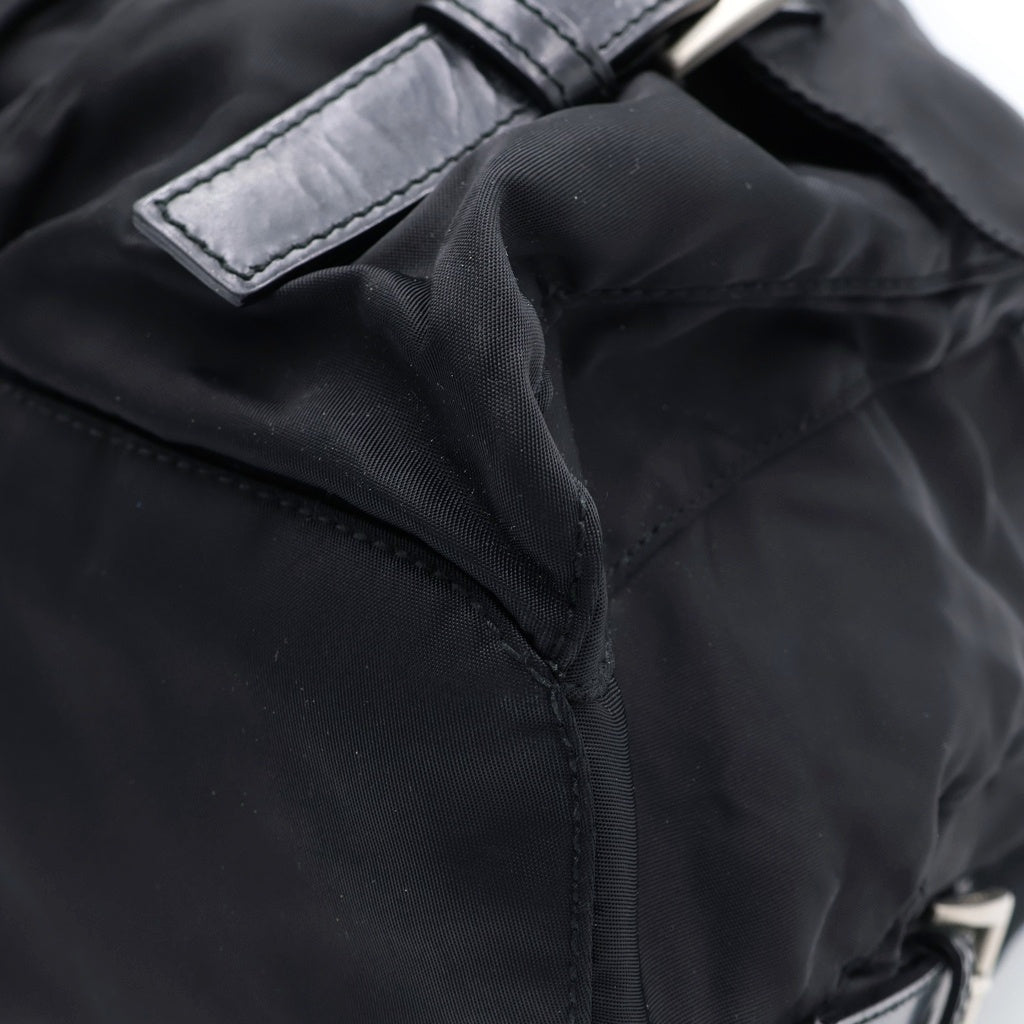 PRADA(プラダ) 三角プレート テスート バックパック リュックサック ブラック ナイロン SV金具 B2811