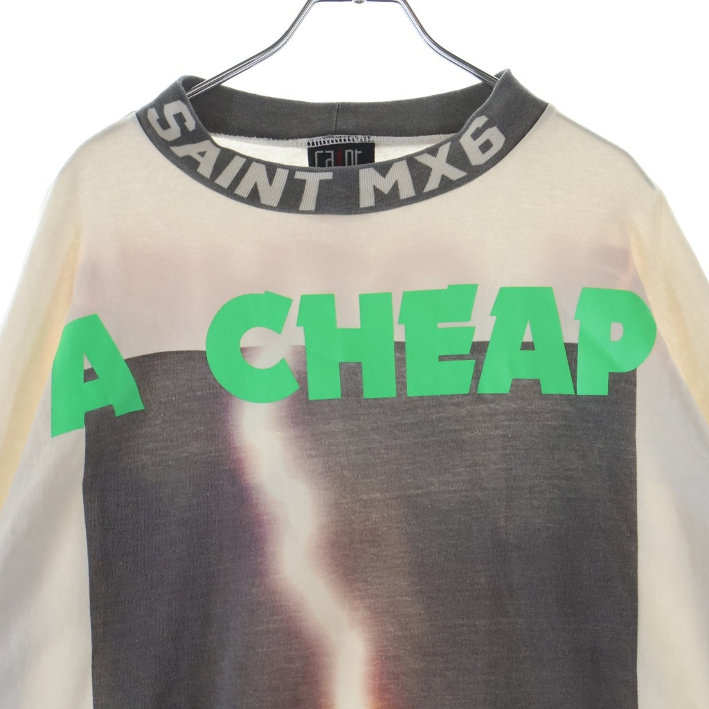 SAINT MICHAEL(セントマイケル) 24SS A CHEAP HLDY LS TEE ア チープ ホリデイ プリント 長袖Tシャツ モックネックカットソー ホワイト SM-YS8-0000-017