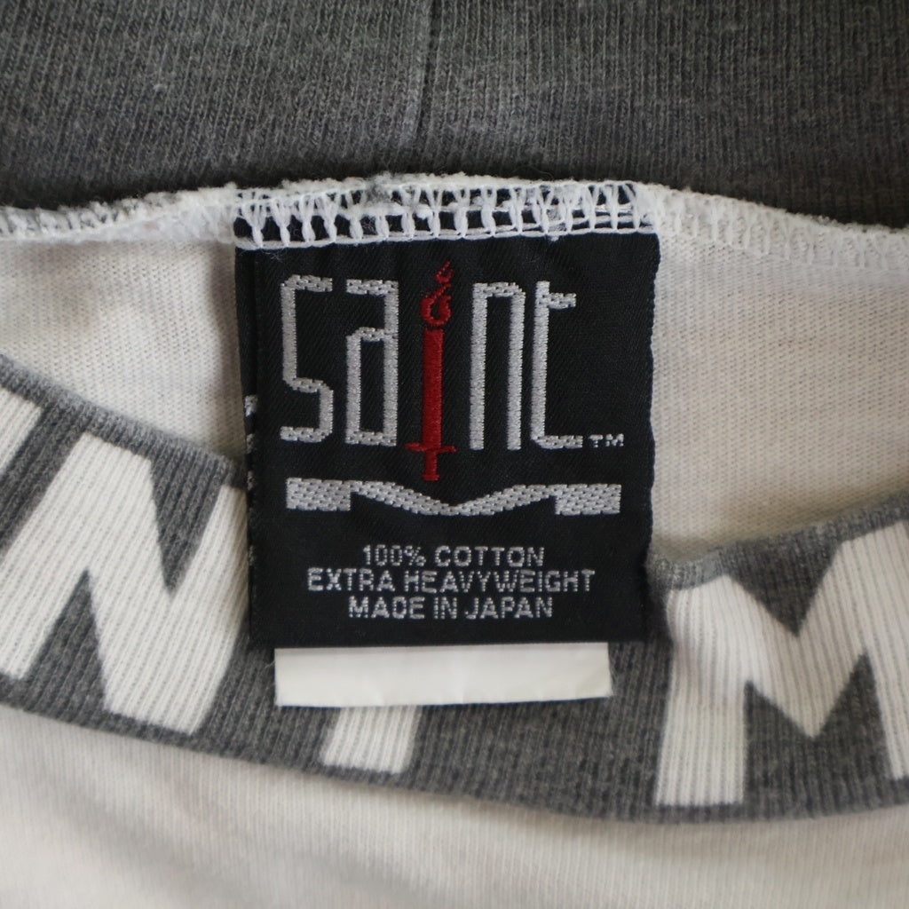 SAINT MICHAEL(セントマイケル) 24SS A CHEAP HLDY LS TEE ア チープ ホリデイ プリント 長袖Tシャツ モックネックカットソー ホワイト SM-YS8-0000-017