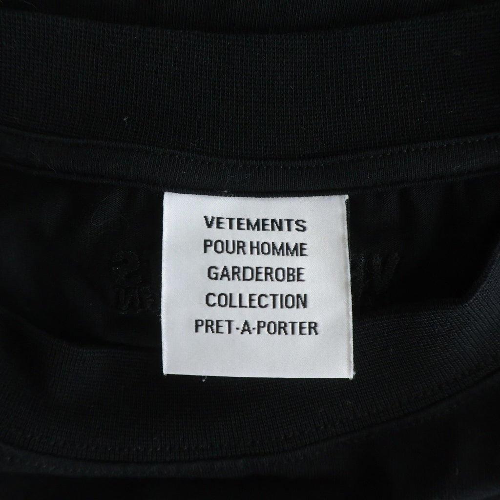 VETEMENTS(ヴェトモン) 25SS OVAL LOGO S/S TEE オーバルロゴプリント クルーネック半袖カットソーTシャツ ブラック