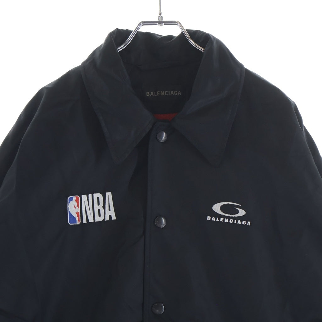 BALENCIAGA(バレンシアガ) 25AW ×NBA NYLON COACH JACKET ナイロンコーチジャケット ブラック/レッド 864836 TMO13