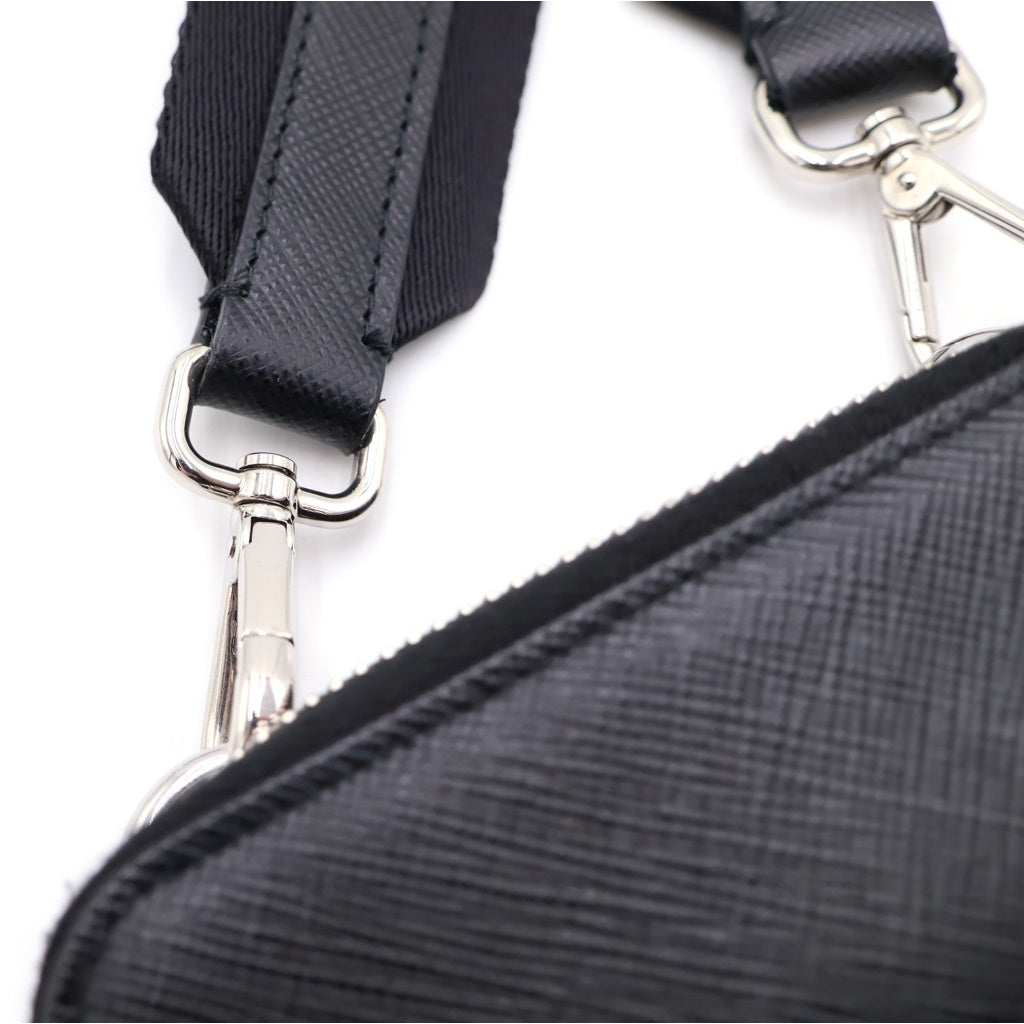 PRADA(プラダ) サフィアーノ トライアングルロゴ レザーショルダーバッグ ブラック 2ZH126 レディース