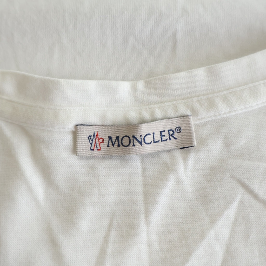MONCLER(モンクレール) ロゴワッペン クルーネック半袖Tシャツ カットソー ホワイト F10938C73200 V8058