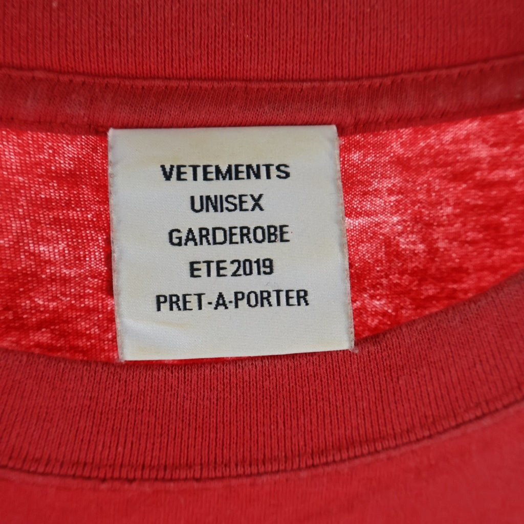 VETEMENTS(ヴェトモン) 19SS cartoon カートゥーン クルーネックTシャツ レッド USS197070