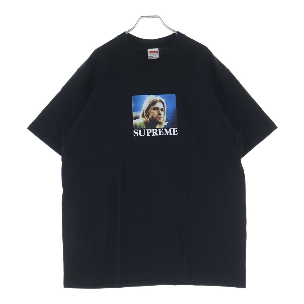 SUPREME(シュプリーム) 23SS Kurt Cobain S/S Tee フロントカートコバーンプリント クルーネック半袖カットソーTシャツ ブラック