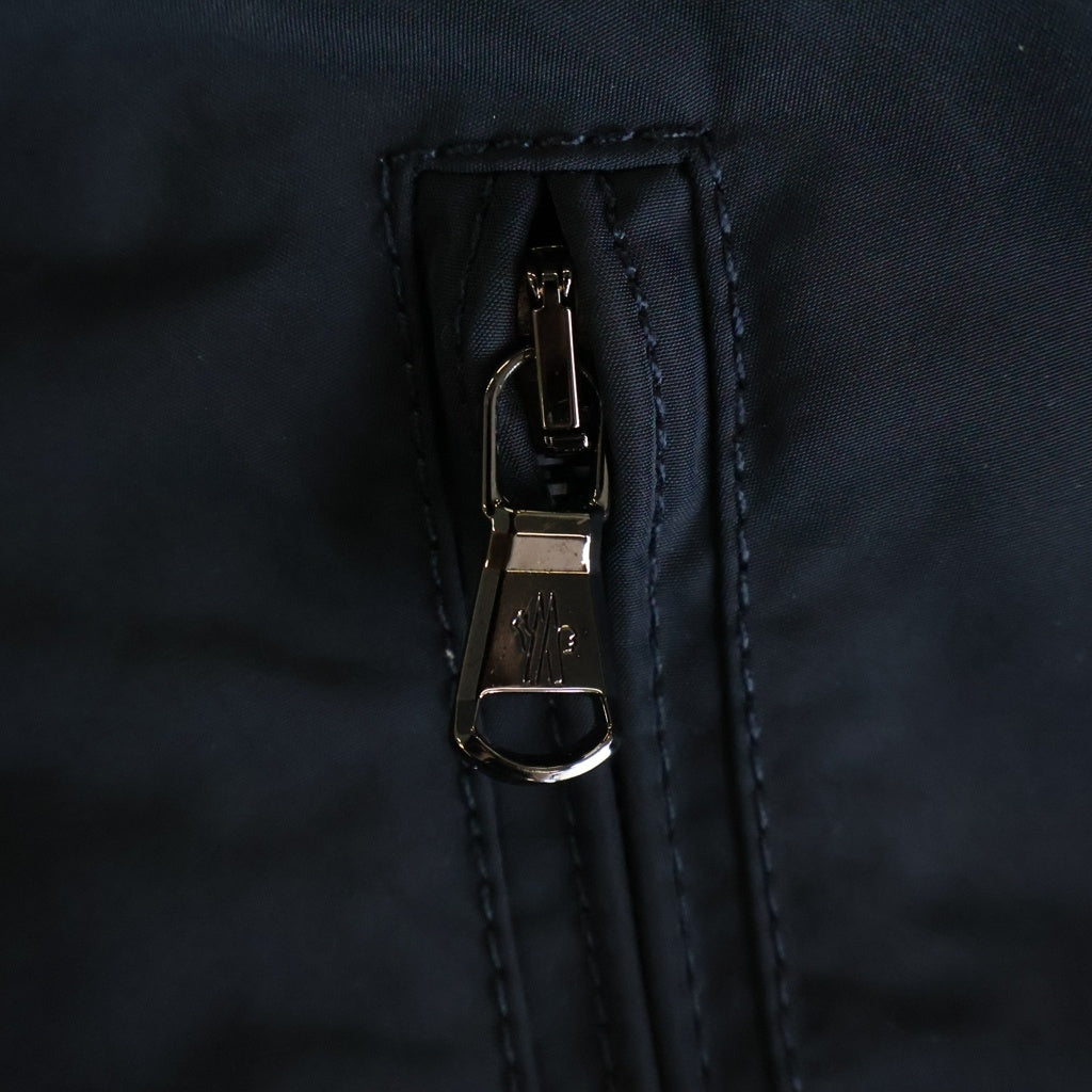 MONCLER(モンクレール) ナイロンジップアップジャケット ブルゾン ネイビー