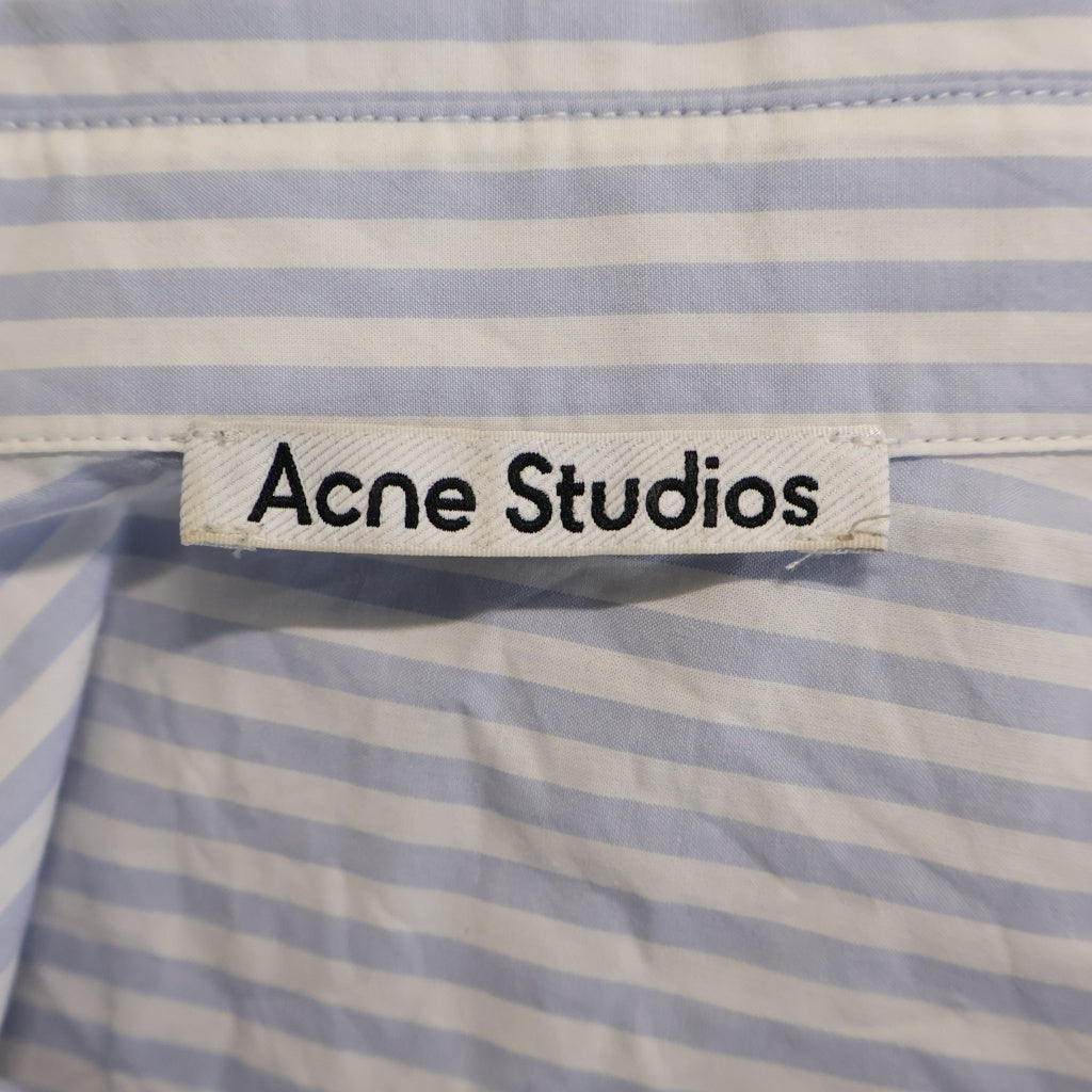 Acne Studios(アクネ ストゥディオズ) 25AW BUTTON-UP-SHIRT バックロゴ ボタンアップ長袖ストライプシャツブルー/ホワイト FN-UX-SHIR000064