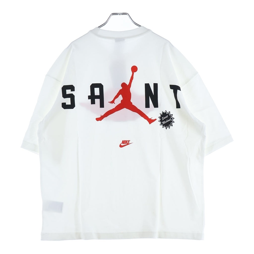 SAINT MICHAEL(セントマイケル) 26SS ×NIKE M J SM SS TEE ナイキ グラフィックプリント クルーネック半袖カットソーTシャツ ホワイト FV4716-100