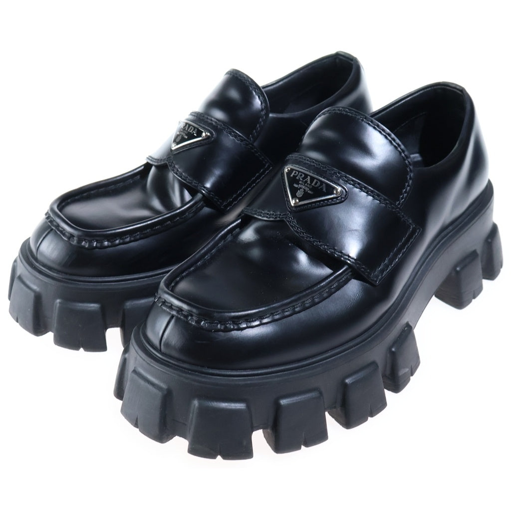 PRADA(プラダ) モノリス トライアングルロゴプレートローファー 三角ロゴ ブラック 2DE129 レディース
