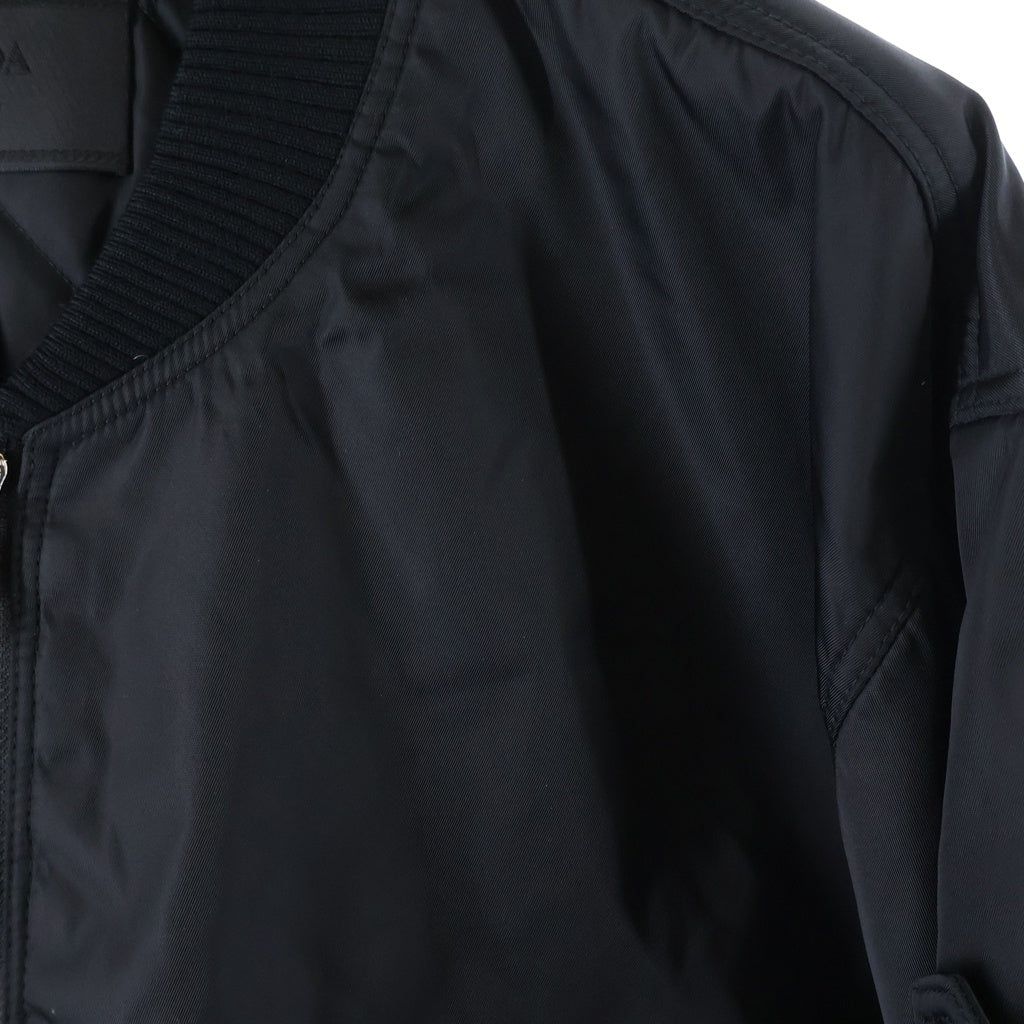 PRADA(プラダ) Re-Nylon リナイロン 三角ロゴプレート ナイロンジップアップボンバージャケット ブラック SGC824 S000 1WQ8