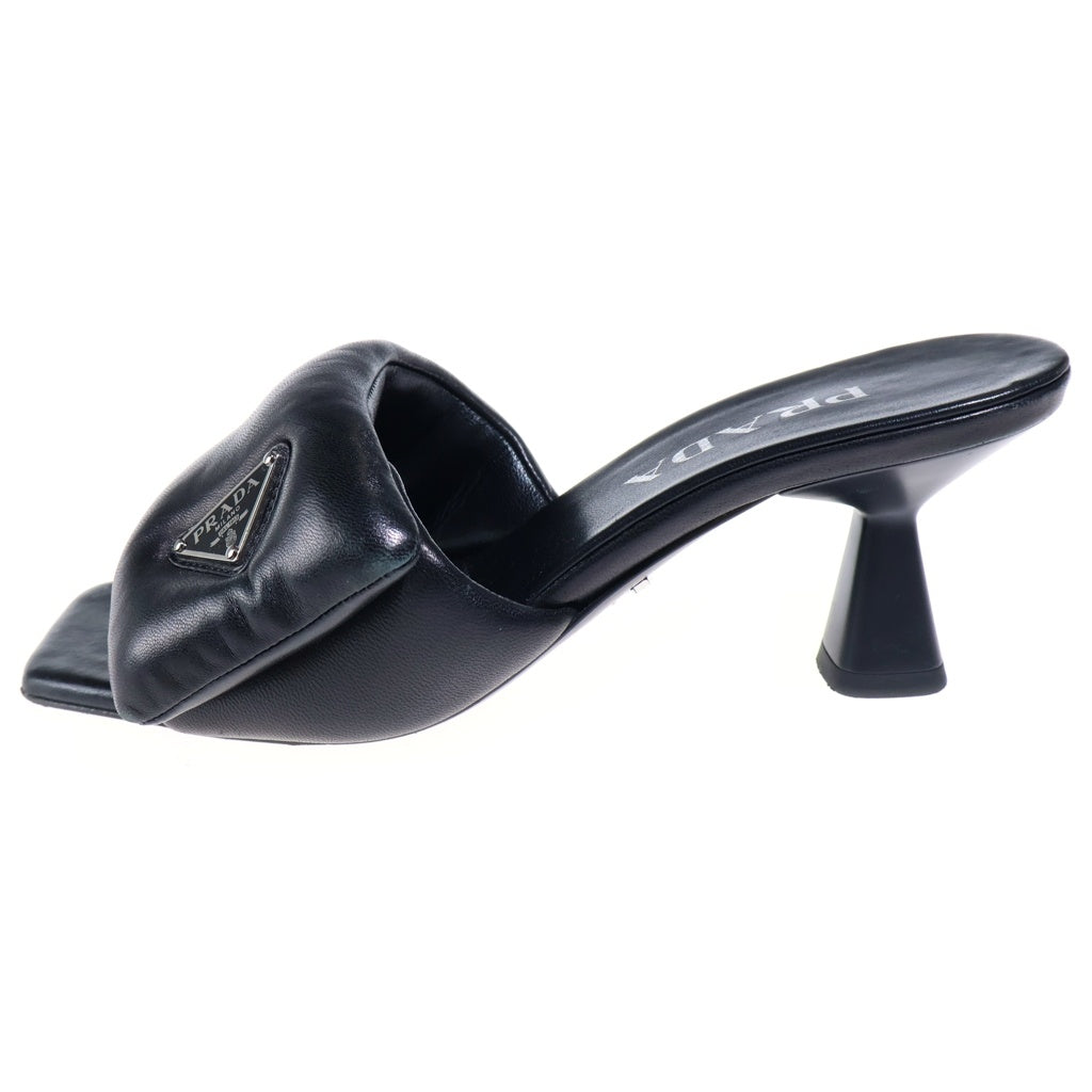 PRADA(プラダ) ソフト パデッドナッパレザー トライアングルロゴ サンダル レディース ブラック 1XX654 2DL8 F0002