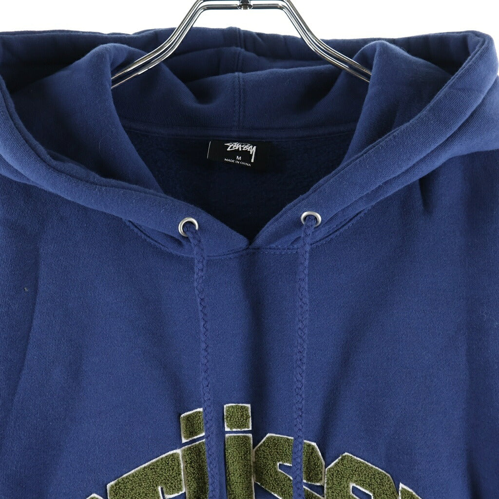 STUSSY(ステューシー) アーチロゴ パイル刺繍 プルオーバースウェットパーカー ブルー