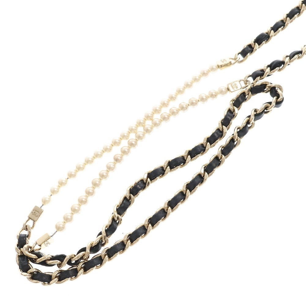CHANEL(シャネル) マトラッセ パールココマーク ラムスキン チェーンウォレット レディース グレー