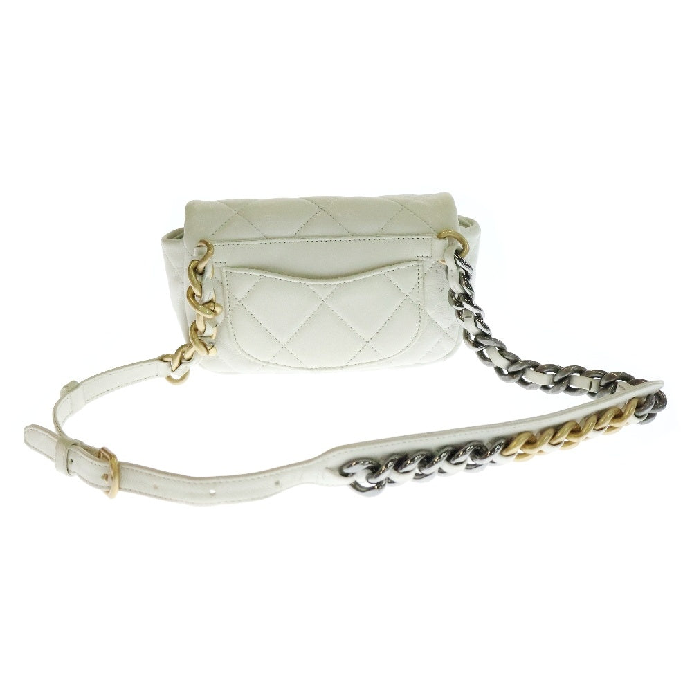 CHANEL(シャネル) シャネル19 ラムスキン ウエストポーチ ボディバッグ レディース ホワイト AS1163
