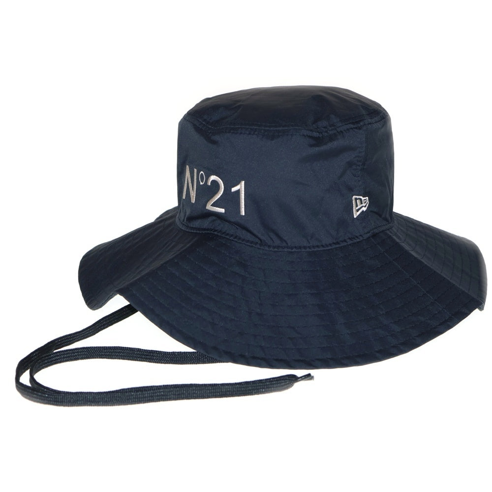 N21 numero ventuno(ヌメロ ヴェントゥーノ) ×NEWERA ×ニューエラ ロゴ刺繡 バケットハット ブラック