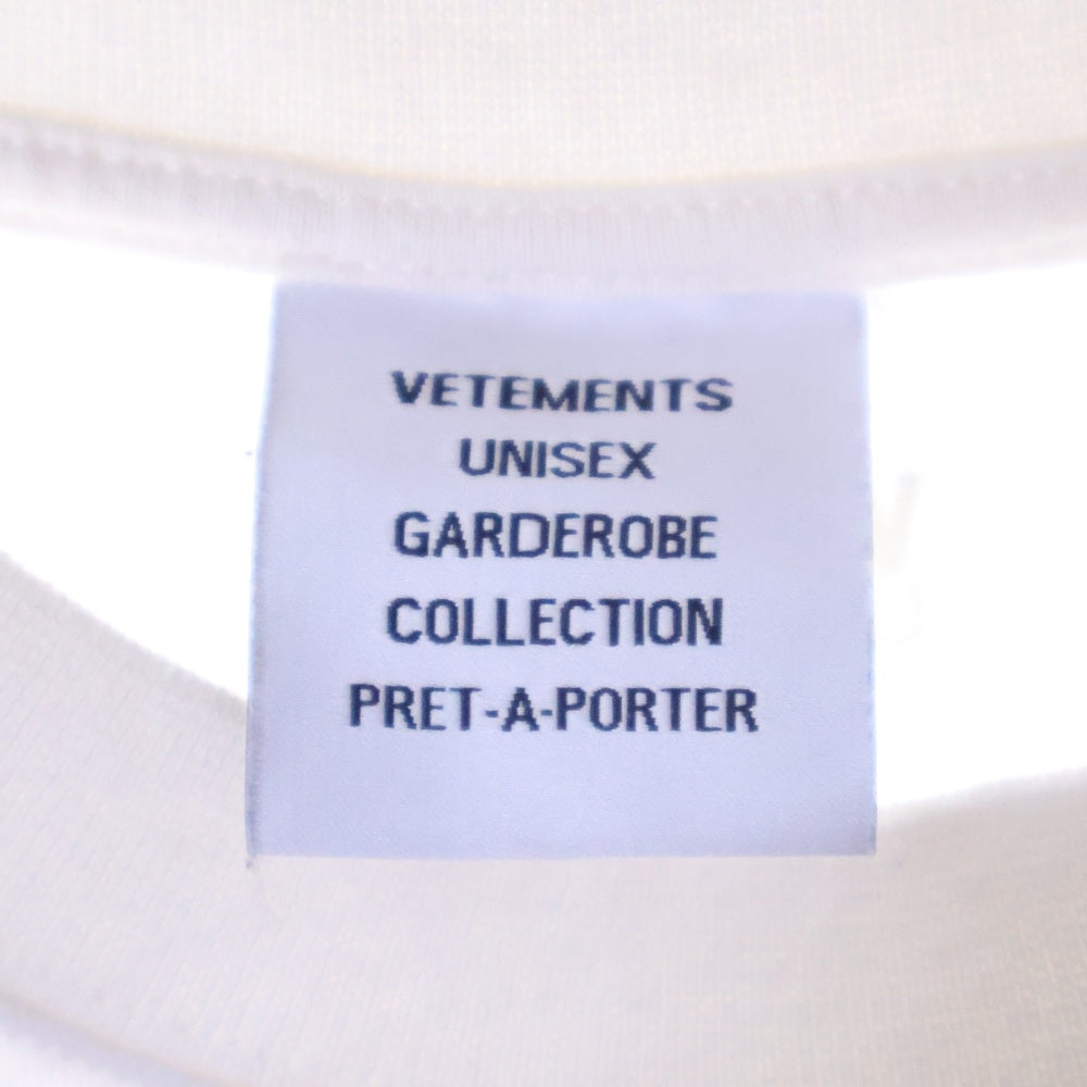 VETEMENTS(ヴェトモン) TINK DIFFERETLY ロゴプリント クルーネック半袖Tシャツカットソー ホワイト UE51TR620W