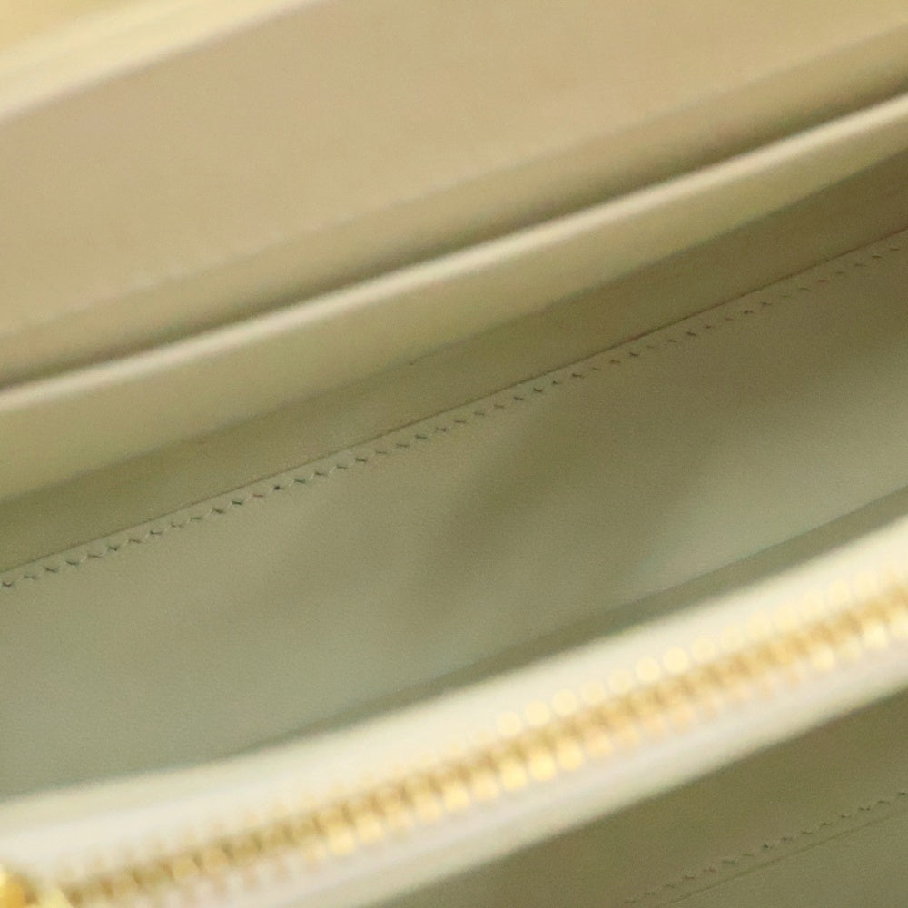 CELINE(セリーヌ) セーズ16 スモール 2WAYハンドショルダーバッグ ゴールド金具 レディース ホワイト レザー 197983BEY.00WC