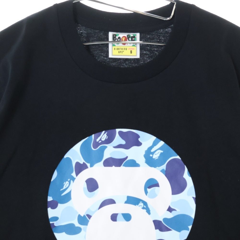 A BATHING APE(アベイシングエイプ) ABC CAMO BIG BABY MILO TEE クルーネック半袖Tシャツカットソー レディース ブラック/ブルー 002TEL202001L