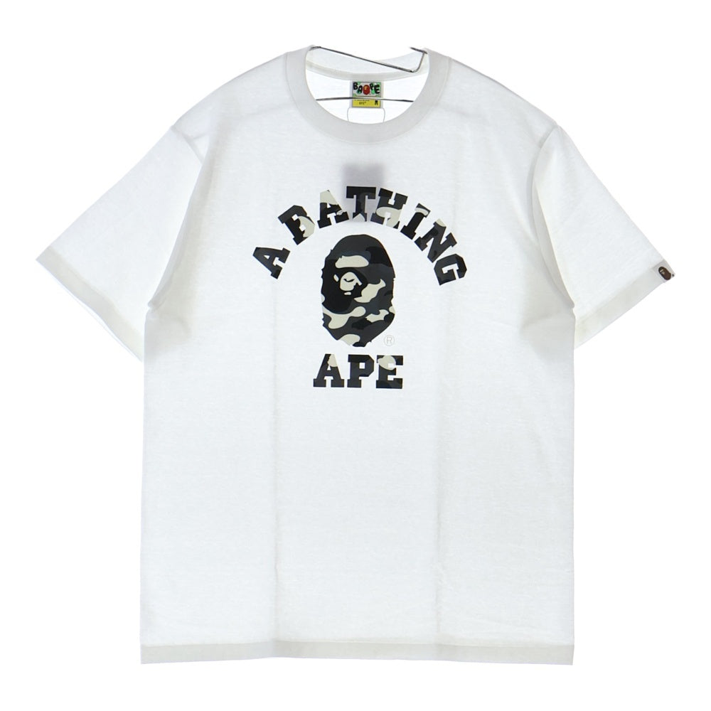 A BATHING APE(アベイシングエイプ) CITY CAMO COLLEGE TEE クルーネック半袖Tシャツカットソー ホワイト/グレー 001TEL801026M