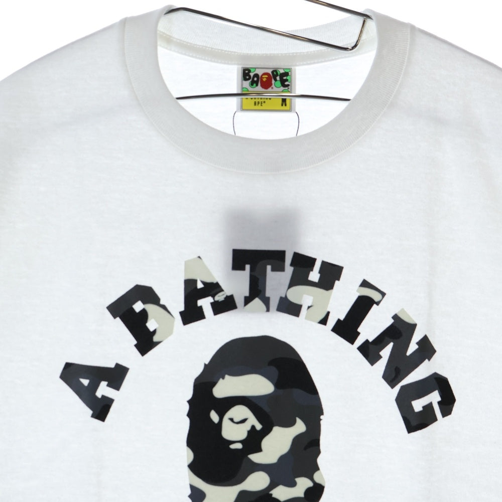 A BATHING APE(アベイシングエイプ) CITY CAMO COLLEGE TEE クルーネック半袖Tシャツカットソー ホワイト/グレー 001TEL801026M