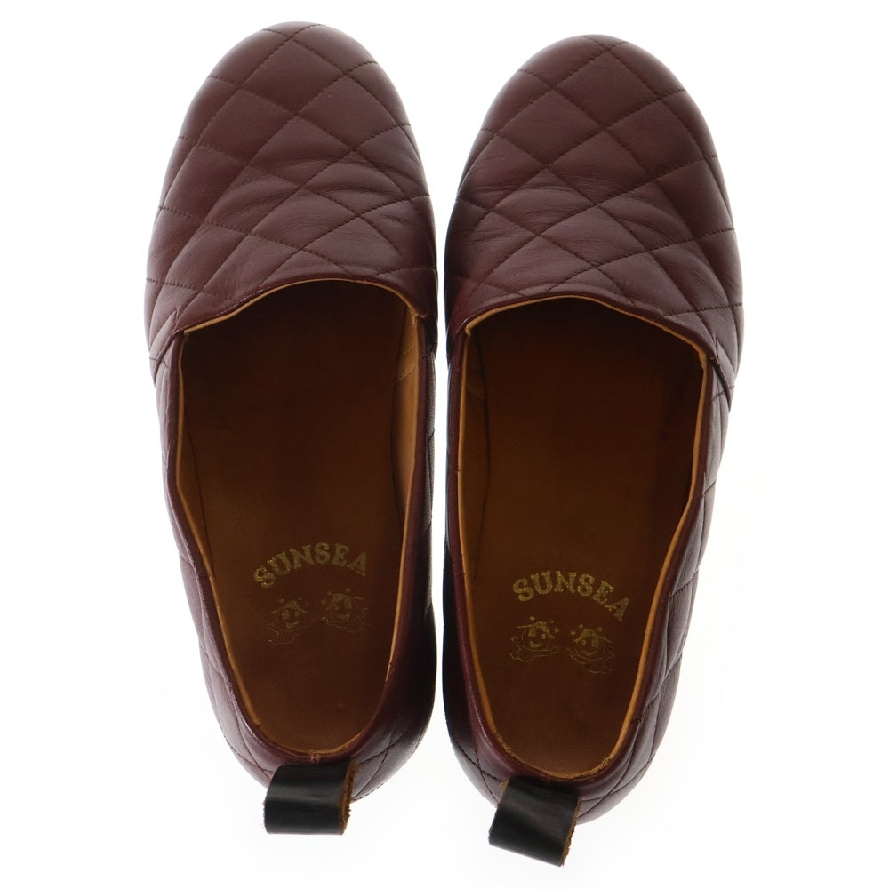 SUNSEA(サンシー) キルティングレザースリッポン ワインレッド