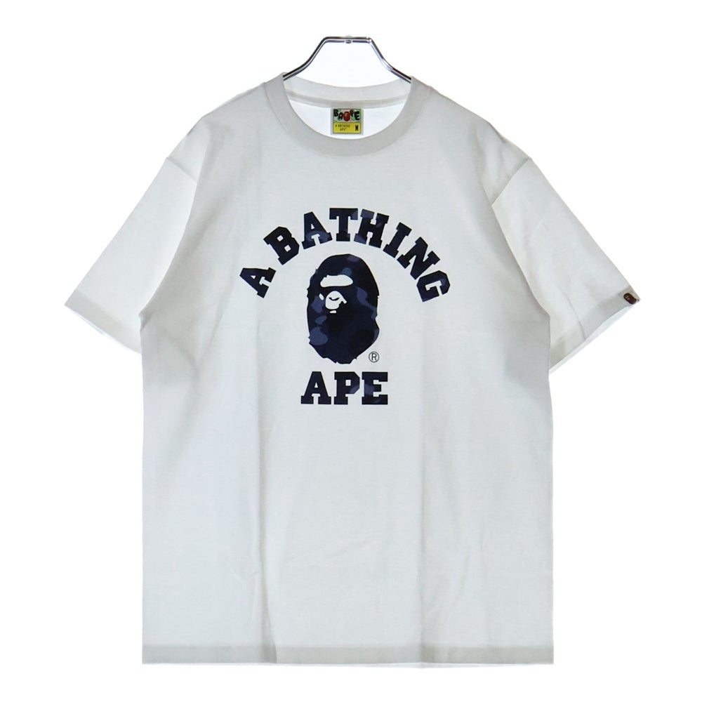 A BATHING APE(アベイシングエイプ) COLOR CAMO COLLEGE TEE カラーカモ クルーネック半袖Tシャツカットソー ホワイト/ネイビー 001TEL801016M