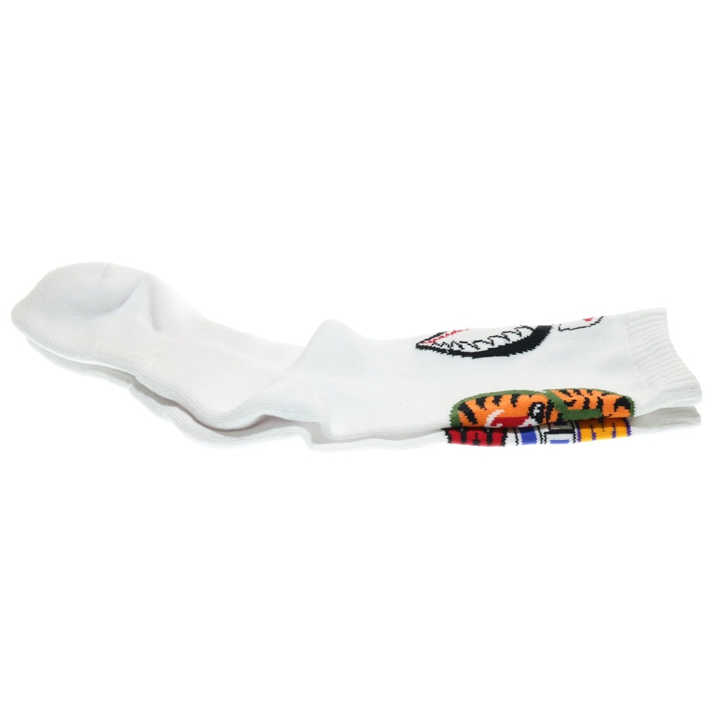 A BATHING APE(アベイシングエイプ) SHARK SOCKS シャークグラフィックソックッス ホワイト 1L80-184-005