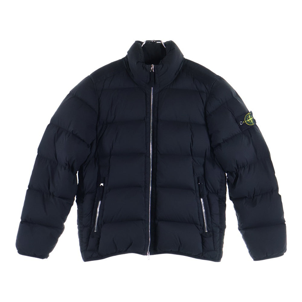 STONE ISLAND(ストーンアイランド) ロゴワッペン ナイロンストレッチスタンドカラーダウンジャケット ブラック 791544028