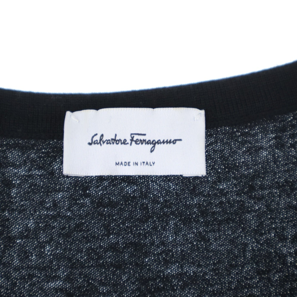 Salvatore Ferragamo(サルヴァトーレ フェラガモ) ショルダーボタンデザイン ノースリーブニットシャツ レディース ブラック