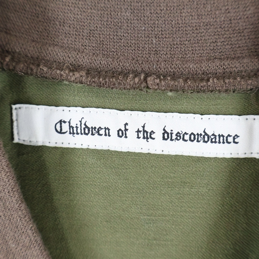 Children of the discordance(チルドレンオブザディスコーダンス) フロント刺繍 Vネック オーバーサイズコットン半袖Tシャツ カーキ
