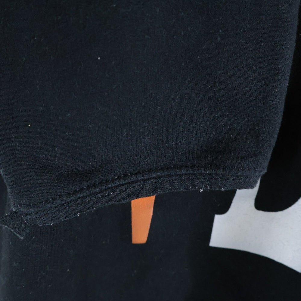 VLONE(ヴィーロン) フロントプリント プルオーバーパーカー ブラック