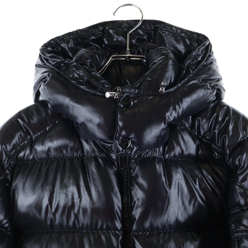 MONCLER(モンクレール) MAYA GIUBBOTTO マヤ ロゴワッペン付き フーディダウンジャケット ブラック F20911A53600 68950