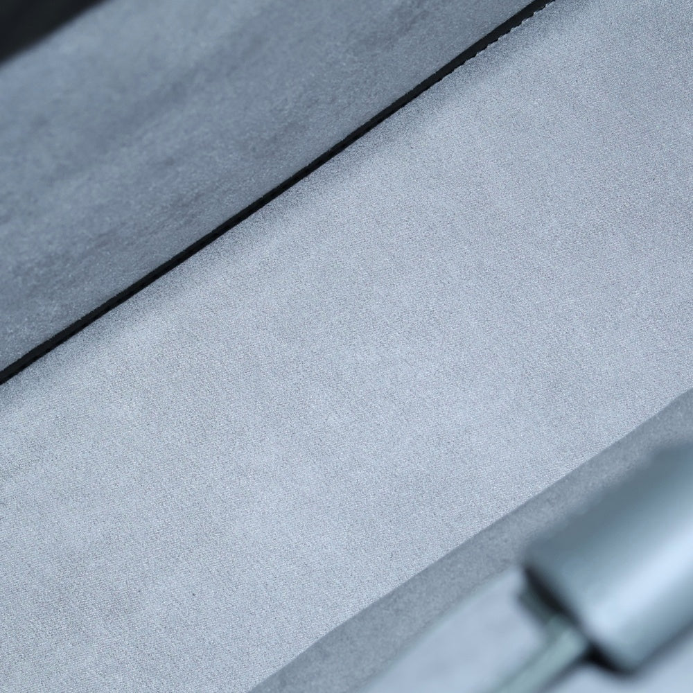 DUREN(デューレン) スタッズ付き クリンクルレザー トートバッグ カーキ