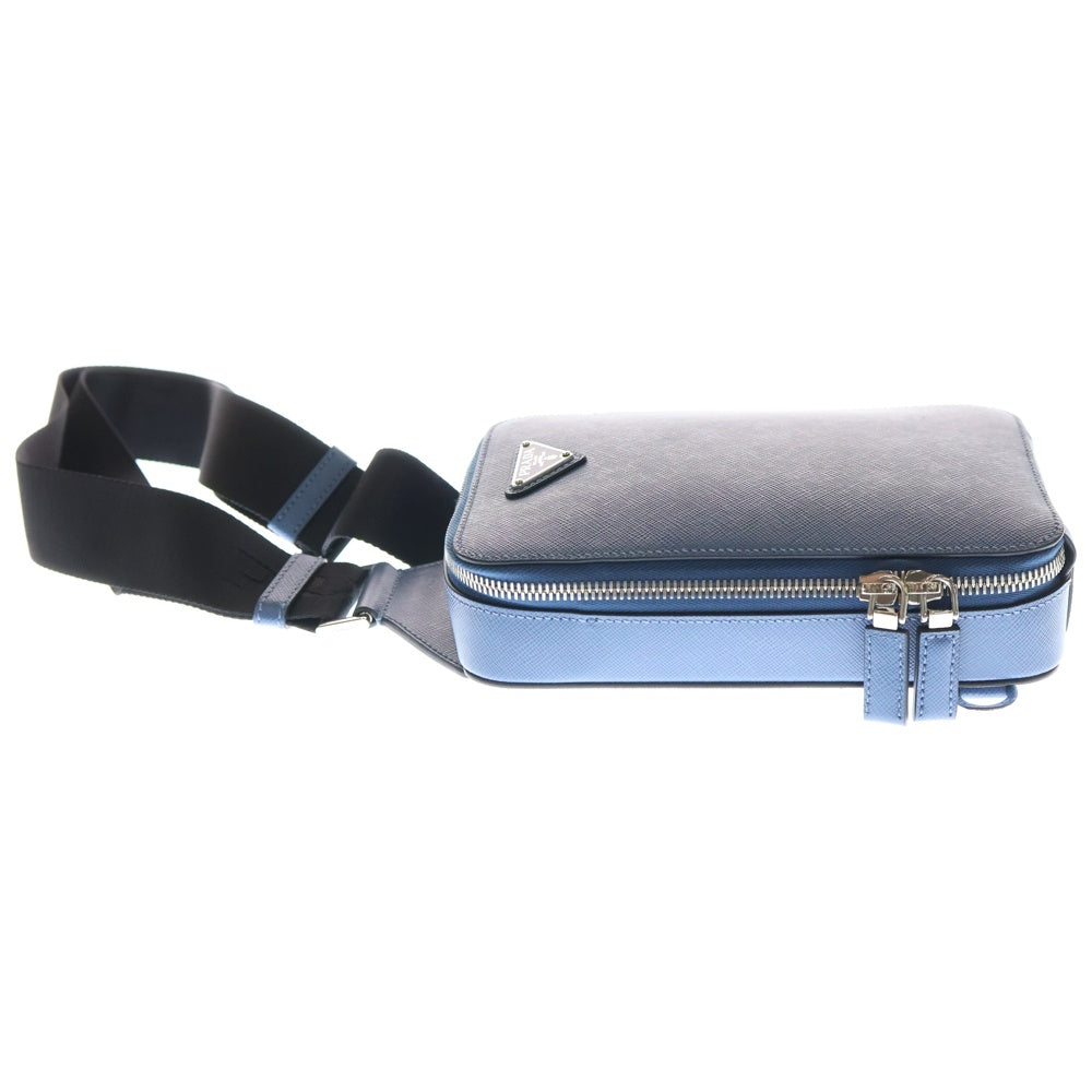 PRADA(プラダ) メタルロゴプレート サフィアーノ レザーボディショルダーバッグ ブルー 2VZ106 レディース