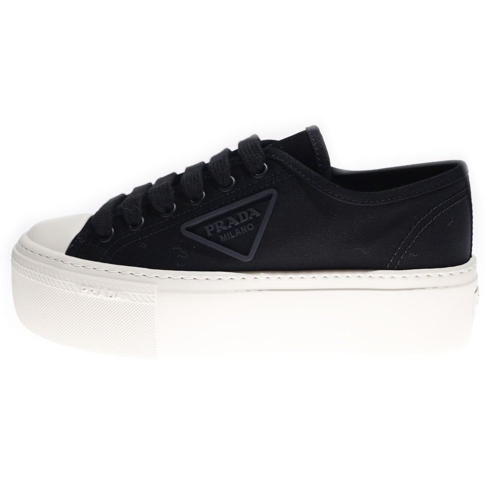 PRADA(プラダ) トライアングルロゴ コットンキャンバス ローカットスニーカー レディース ブラック 1E407N