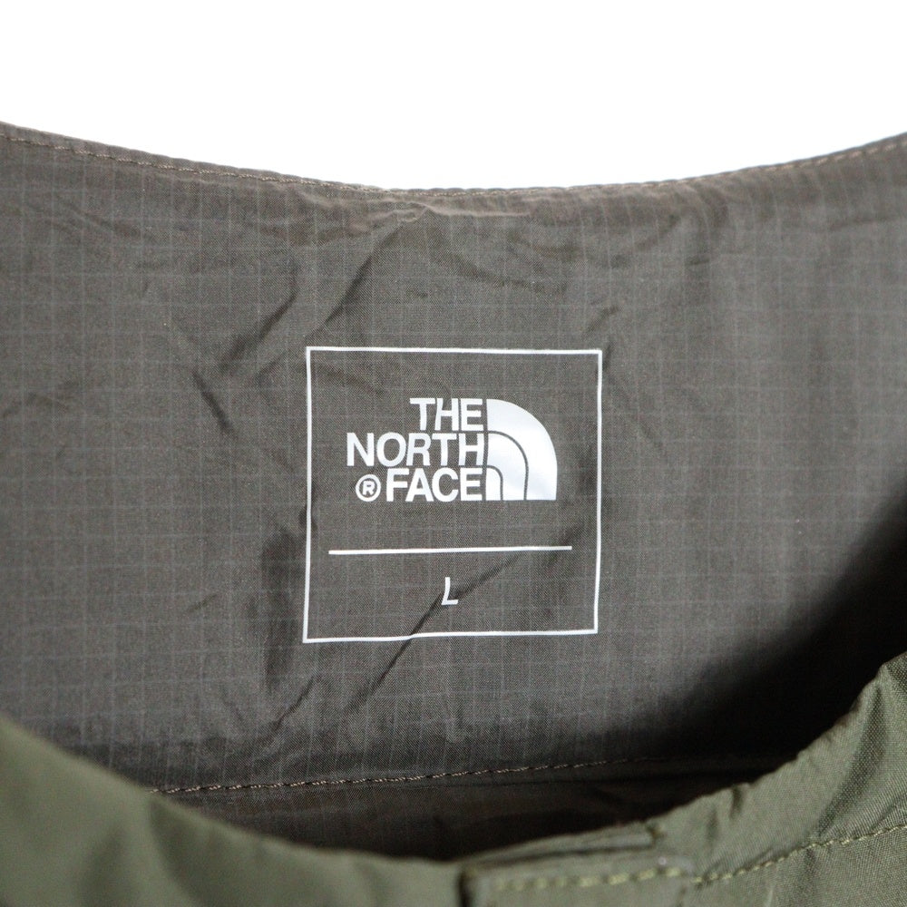 THE NORTH FACE(ザノースフェイス) フロントロゴ ジップアップ ノーカラー キルティング ライトダウンジャケット カーキ NDW92005Z