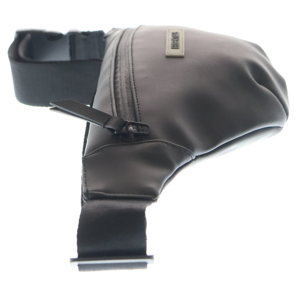 FEAR OF GOD ESSENTIALS(フィアオブゴッド エッセンシャルズ) ラバーロゴ ボディバッグ ブラック