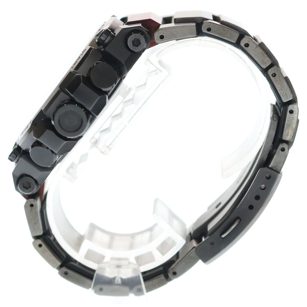 CASIO G-SHOCK(カシオ ジーショック) MT-G G-SHOCK ソーラー電波腕時計 ブラック/レッド MTG-B1000