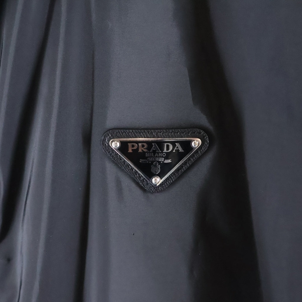 PRADA(プラダ) 23AW トライアングルロゴプレート リバーシブル ナイロンジップアップブルゾンジャケット ブラック SGB223 R232 1060