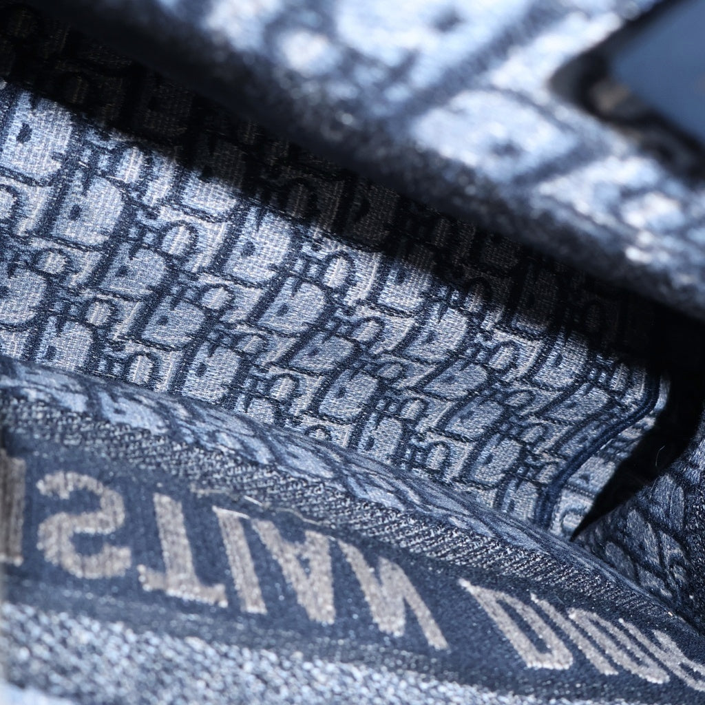 Christian Dior(クリスチャンディオール) ブックトート ミディアム オブリーク総柄トートバッグ ネイビー レディース