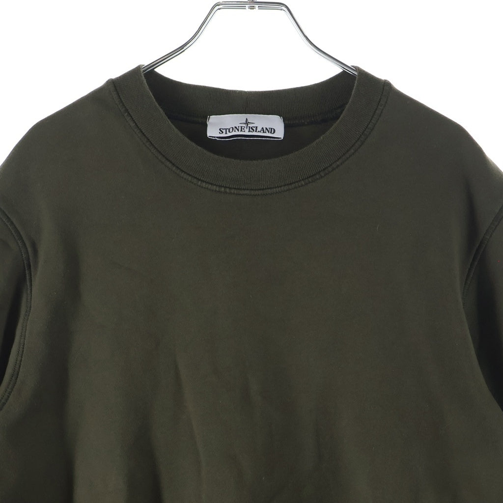 STONE ISLAND(ストーンアイランド) ORGANIC COTTON FLEECE ショルダーロゴワッペン コットン クルーネック長袖スウェットトレーナー カーキ K1S156100044S0051